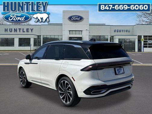 2024 Lincoln Nautilus Black Label