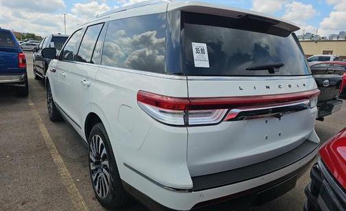 2022 Lincoln Navigator Black Label