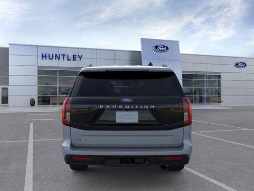 2025 Ford Expedition Max Active 4x4