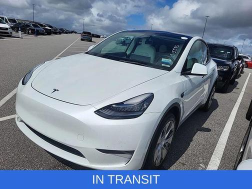 2022 Tesla Model Y Long Range Dual Motor All-Wheel Drive