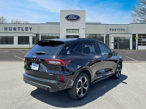 2023 Ford Escape ST-Line Elite