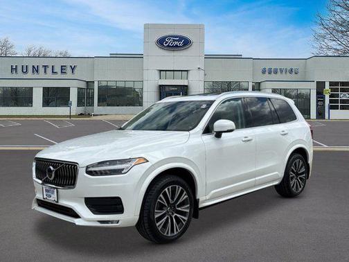 Crystal White Metallic 2020 Volvo XC90 T6 Momentum