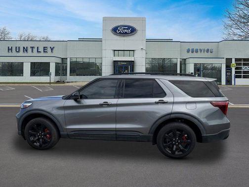 Carbonized Gray Metallic 2022 Ford Explorer ST