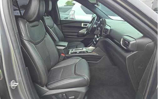 Carbonized Gray Metallic 2022 Ford Explorer ST