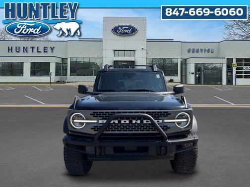 Shadow Black 2024 Ford Bronco Badlands