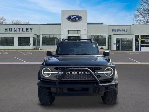 Shadow Black 2024 Ford Bronco Badlands