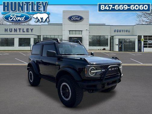 Shadow Black 2024 Ford Bronco Badlands