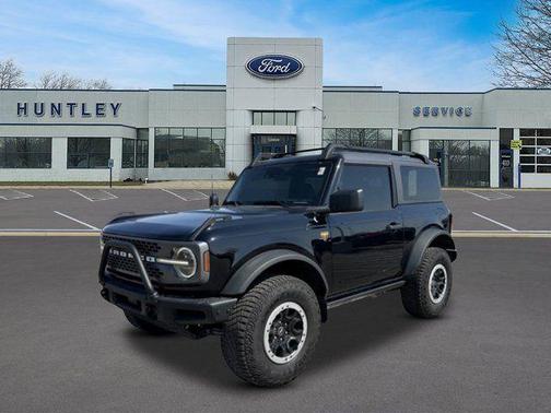 Shadow Black 2024 Ford Bronco Badlands