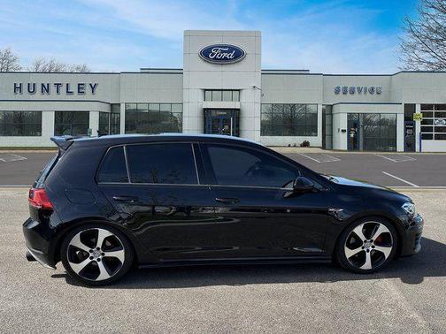 2017 Volkswagen Golf GTI 2.0T S 4-Door