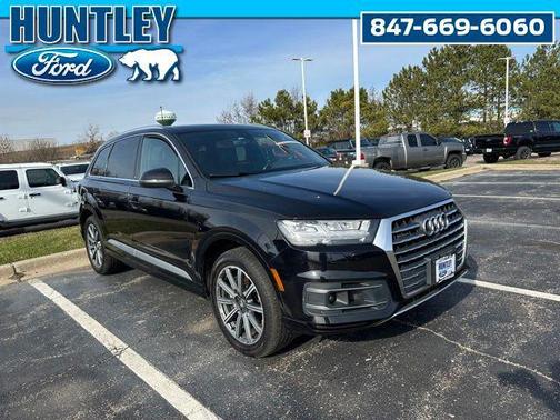 Orca Black Metallic 2017 Audi Q7 3.0T Premium