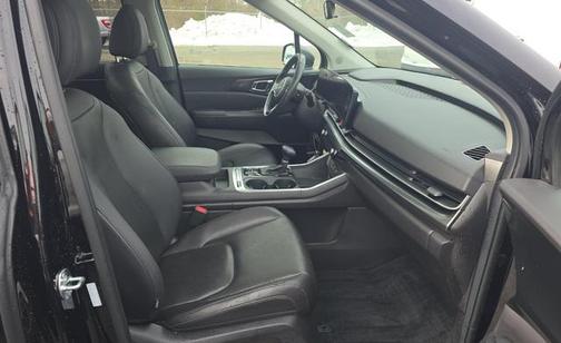 2025 Kia Carnival SX