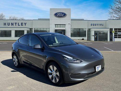 2022 Tesla Model Y Long Range Dual Motor All-Wheel Drive