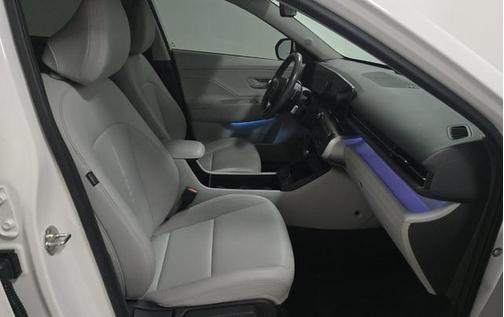 Atlas White 2024 Hyundai KONA Limited