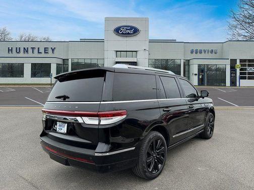 2024 Lincoln Navigator Reserve