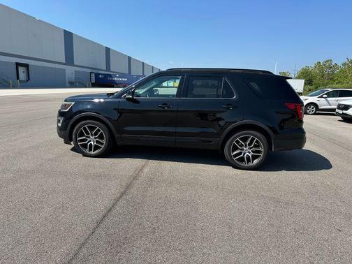 2017 Ford Explorer sport