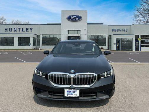 2024 BMW 530 i xDrive