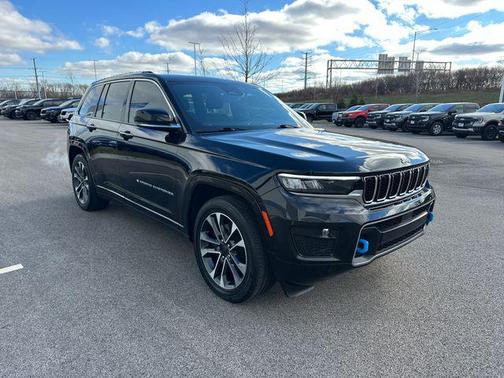 2022 Jeep Grand Cherokee 4xe Overland