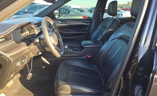 2022 Jeep Grand Cherokee 4xe Overland