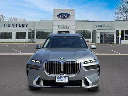 Gray Metallic 2023 BMW X7 xDrive40i