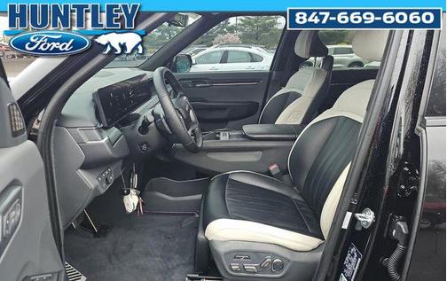 Aurora Black Pearl 2024 Kia EV9 GT-Line