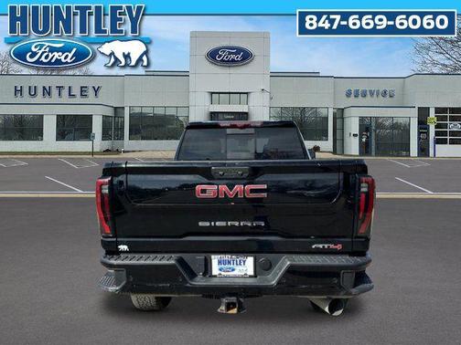 2024 GMC Sierra 2500 AT4