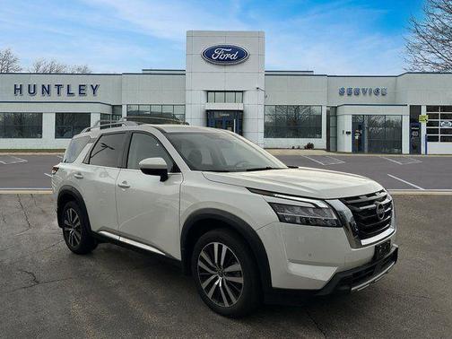 2023 Nissan Pathfinder Platinum 4WD