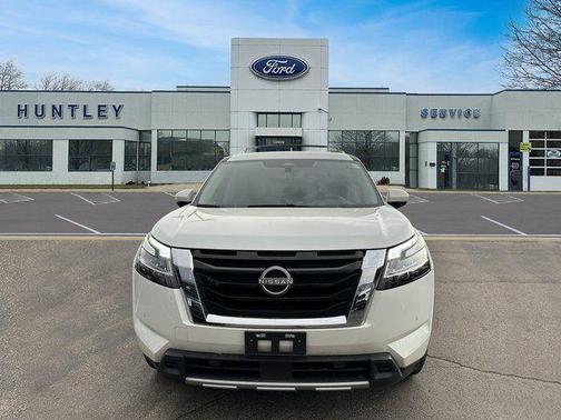 2023 Nissan Pathfinder Platinum 4WD