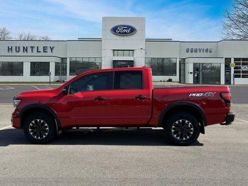 2024 Nissan Titan PRO-4X