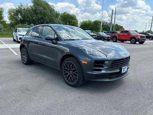 2021 Porsche Macan Base