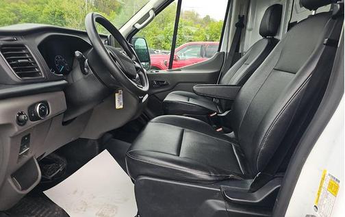 Oxford White 2023 Ford Transit-250 Base
