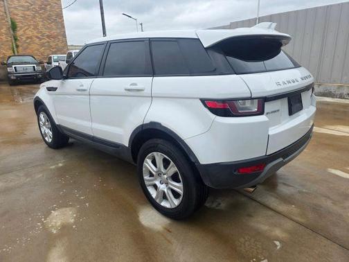 Fuji White 2017 Land Rover Range Rover Evoque SE Premium