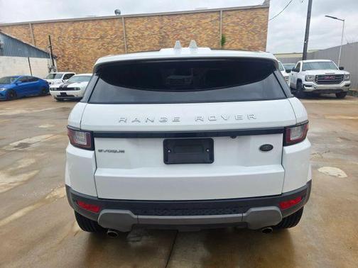 Fuji White 2017 Land Rover Range Rover Evoque SE Premium