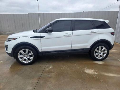 Fuji White 2017 Land Rover Range Rover Evoque SE Premium