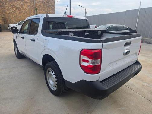 White 2022 Ford Maverick XL