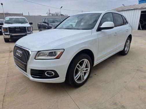 Glacier White Metallic 2016 Audi Q5 2.0T Premium Plus
