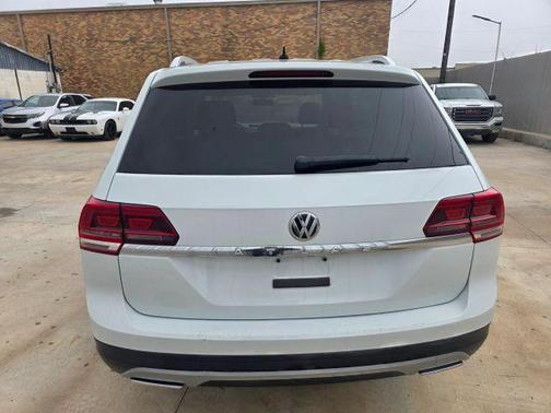 Pure White 2019 Volkswagen Atlas 2.0T S