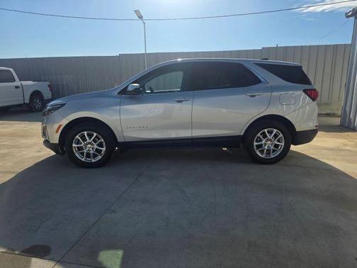 Silver 2022 Chevrolet Equinox 1LT