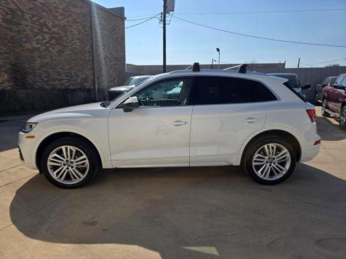 Ibis White 2018 Audi Q5 2.0T Premium Plus