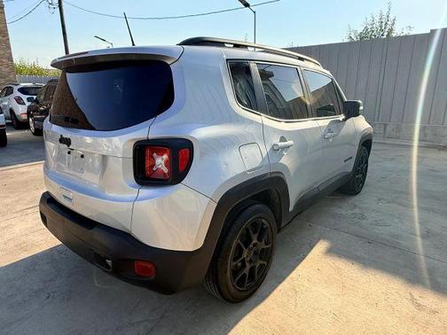 2019 Jeep Renegade Altitude