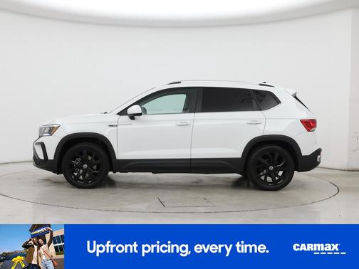 White 2022 Volkswagen Taos SE