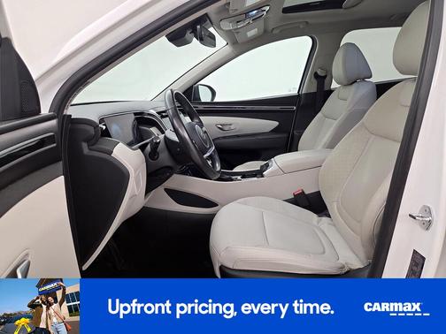 White 2023 Hyundai TUCSON SEL
