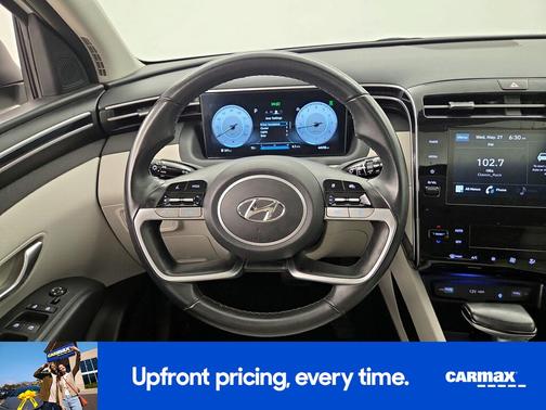 White 2023 Hyundai TUCSON SEL