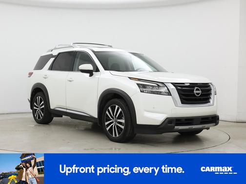 2023 Nissan Pathfinder Platinum
