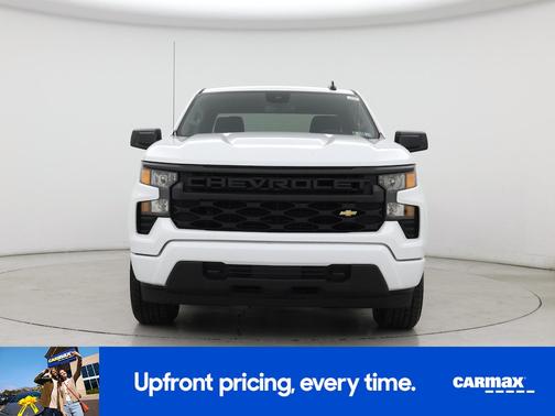 White 2022 Chevrolet Silverado 1500 Custom