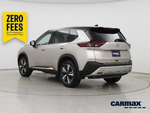 Silver 2023 Nissan Rogue Platinum