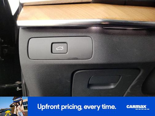 2024 Volvo XC90 B5 Core Bright Theme