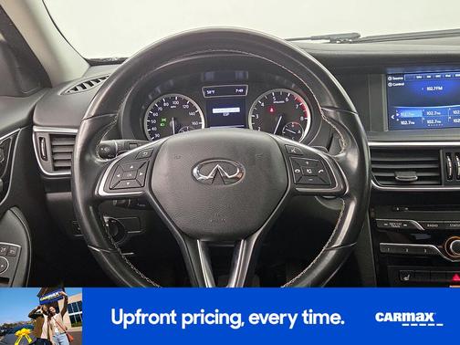 2018 INFINITI QX30 Luxury