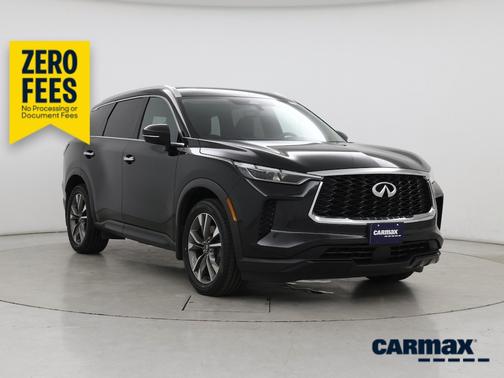 Black 2023 INFINITI QX60 Luxe