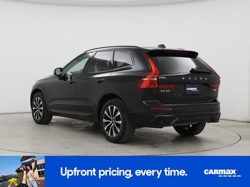 2023 Volvo XC60 B5 Plus Dark Theme