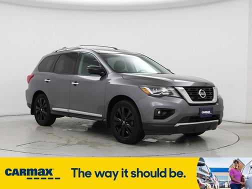 2017 Nissan Pathfinder Platinum